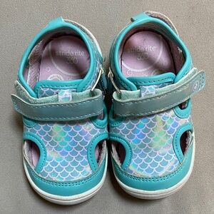 Stride Rite Blue Sandals with Playful Design